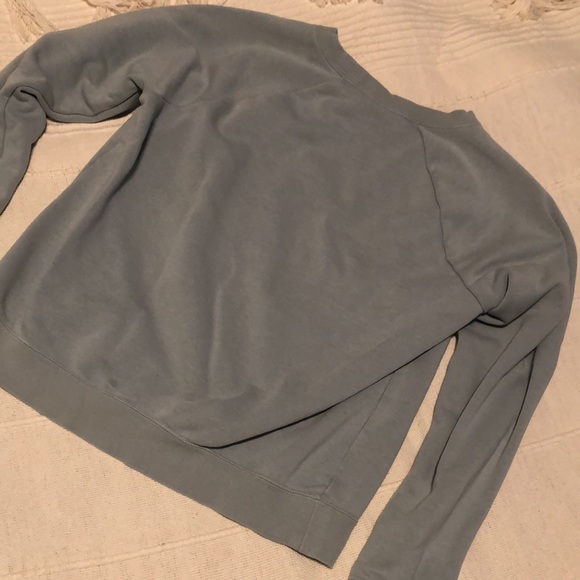 Nike Sweatshirt - Picture 2 of 4